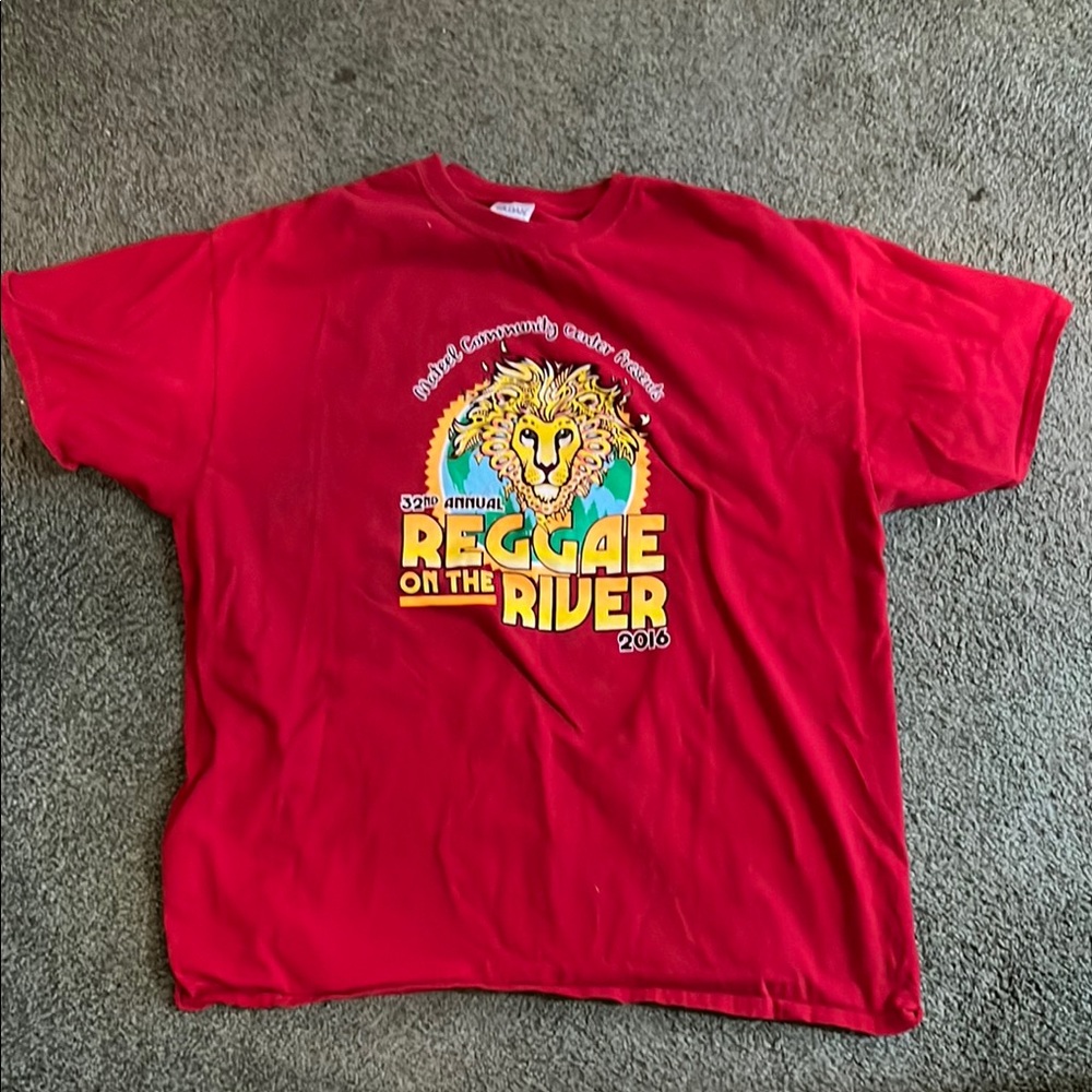 Gildan XL Red Short Sleeve Tee-Shirt with Reggae On The River Graphic Design